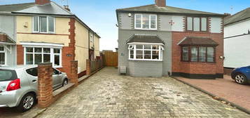 Semi-detached house to rent in Dalvine Road, Dudley DY2