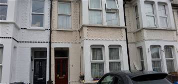 Room to rent in Mansfield Road, South Croydon CR2