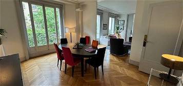 Appartement meublé  à louer, 4 pièces, 2 chambres, 111 m²