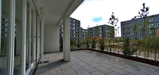 Neubau-Zweitbezug mit EBK + großer Terrasse: attraktive 3-Zi-EG-Wohnung in Pasing-Obermenzing