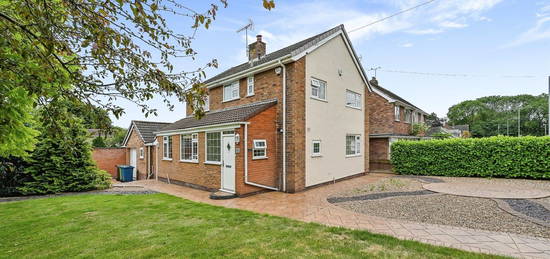 3 bed detached house for sale