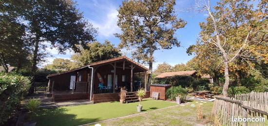 Maison chalet dans parc de loisirs