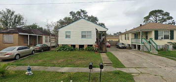 5518 Warrington Dr #A, New Orleans, LA 70122