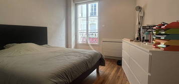 Appartement  à louer, 3 pièces, 2 chambres, 77 m²