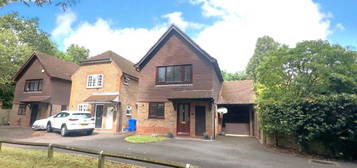 Link-detached house for sale in Herbs End, Farnborough, Hampshire GU14