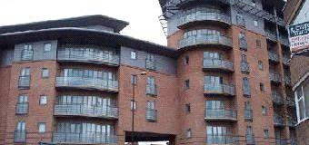 2 bed flat for sale