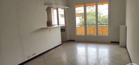 Location appartement 1 pièce 32 m²