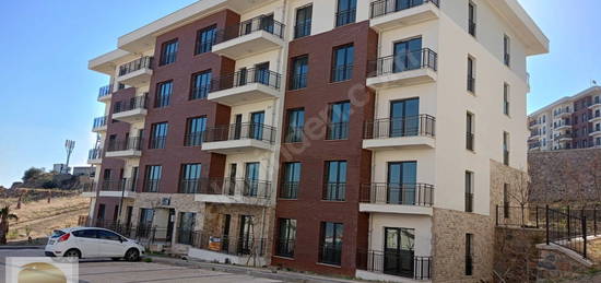 BAYRAKLI TOKİ'DE ŞEHİR HASTANESİ YANINDA 3+1 KİRALIK DAİRE