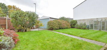 2 bedroom semi-detached bungalow for sale