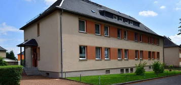 Schöne kleine Wohnung in Oelsnitz sucht neuen Mieter!