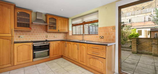 4 bedroom terraced house