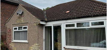 Detached bungalow to rent in Bradley Road, Huddersfield HD2