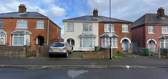 3 bedroom semi-detached house