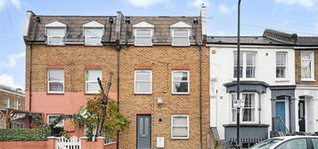 4 bed terraced house to rent