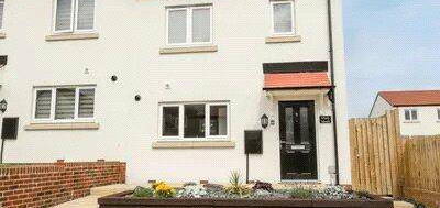 3 bedroom semi-detached house