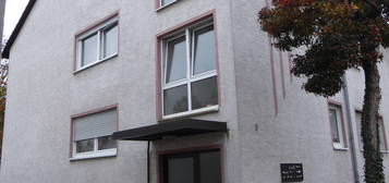 Sehr geräumiges Apartment in Schierstein mit neuer Einbauküche