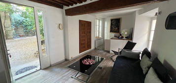 Avignon Intra-muros appartement 31m2 avec jardin en duplex