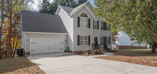 3106 Timberwolf Ave, High Point, NC 27265