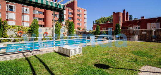 Piso en venta en Conde Orgaz-Piovera