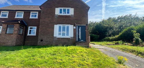 3 bedroom semi-detached house to rent