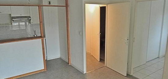 Appartement  à louer, 2 pièces, 1 chambre, 30 m²