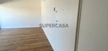 Apartamento T1 em Lumiar de 72,00 m²