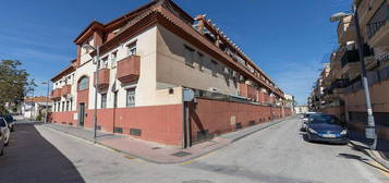 Ático en calle Fray Bartolomé de Las Casas en Residencial Triana - Barrio Alto, Gabias (Las)