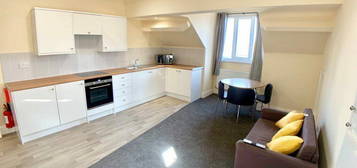 3 bedroom flat