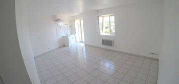 T2 - Rez de chaussée -40 m²- 440 EUROS