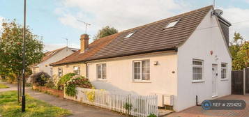 3 bedroom semi-detached house