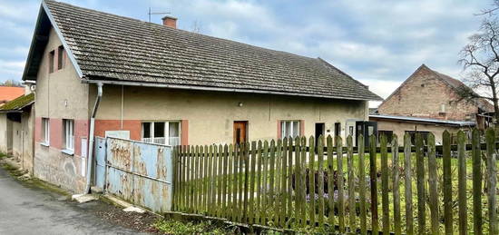 Rodinný dům, 85 m² + 428 m² pozemek, Žerčice