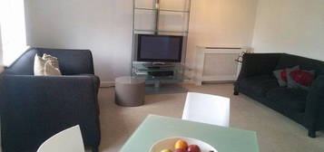 2 bed flat to rent