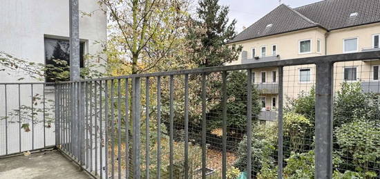 Nähe Stadtpark - Ohlsdorf/Rübenkamp - 2 1/2-Zi.-Whg. mit Balkon.. ANFRAGEN BITTE NUR PER E-MAIL!!!