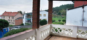 Casa en avenida De la Montaña en Jaraíz de la Vera