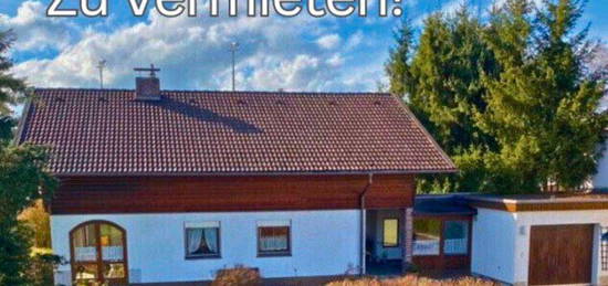 Freistehendes Einfamilienhaus mit Garten in Tacherting