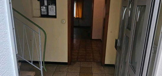 2 Zimmer Wohnung ab sofort zu vermieten