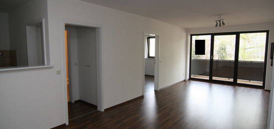 2-Zimmer-Wohnung mit Balkon und Stellplatz – zentrale Lage, ab 01