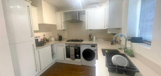 4 bedroom terraced house