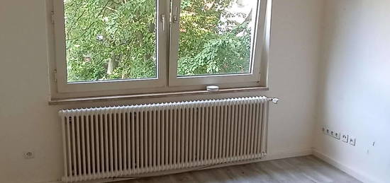 Gemütliche, einzugsbereite 2 Zimmer Wohnung!