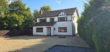 4 bed detached house for sale