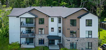 21, Rue Champlain, apt. 201
Bromont
