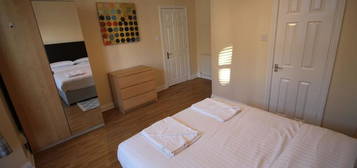 3 bedroom ground floor flat to rent