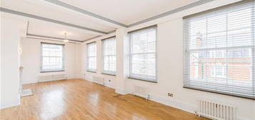 Flat to rent in Bryanston Court, George Street, Marylebone W1H