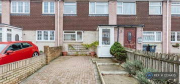 3 bedroom terraced house