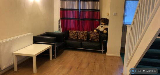 2 bedroom terraced house