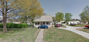 1116 S Central Ave, Chanute, KS 66720