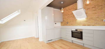 Flat for sale in Robinson Road, Colliers Wood, London SW17