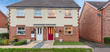 3 bedroom semi-detached house for sale