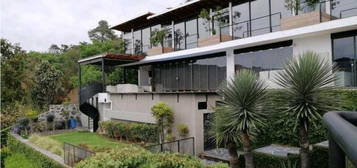 Casa En Renta En Valle De Bravo Con Vistas Panoramicas