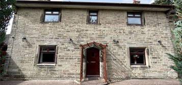 2 bed end terrace house to rent